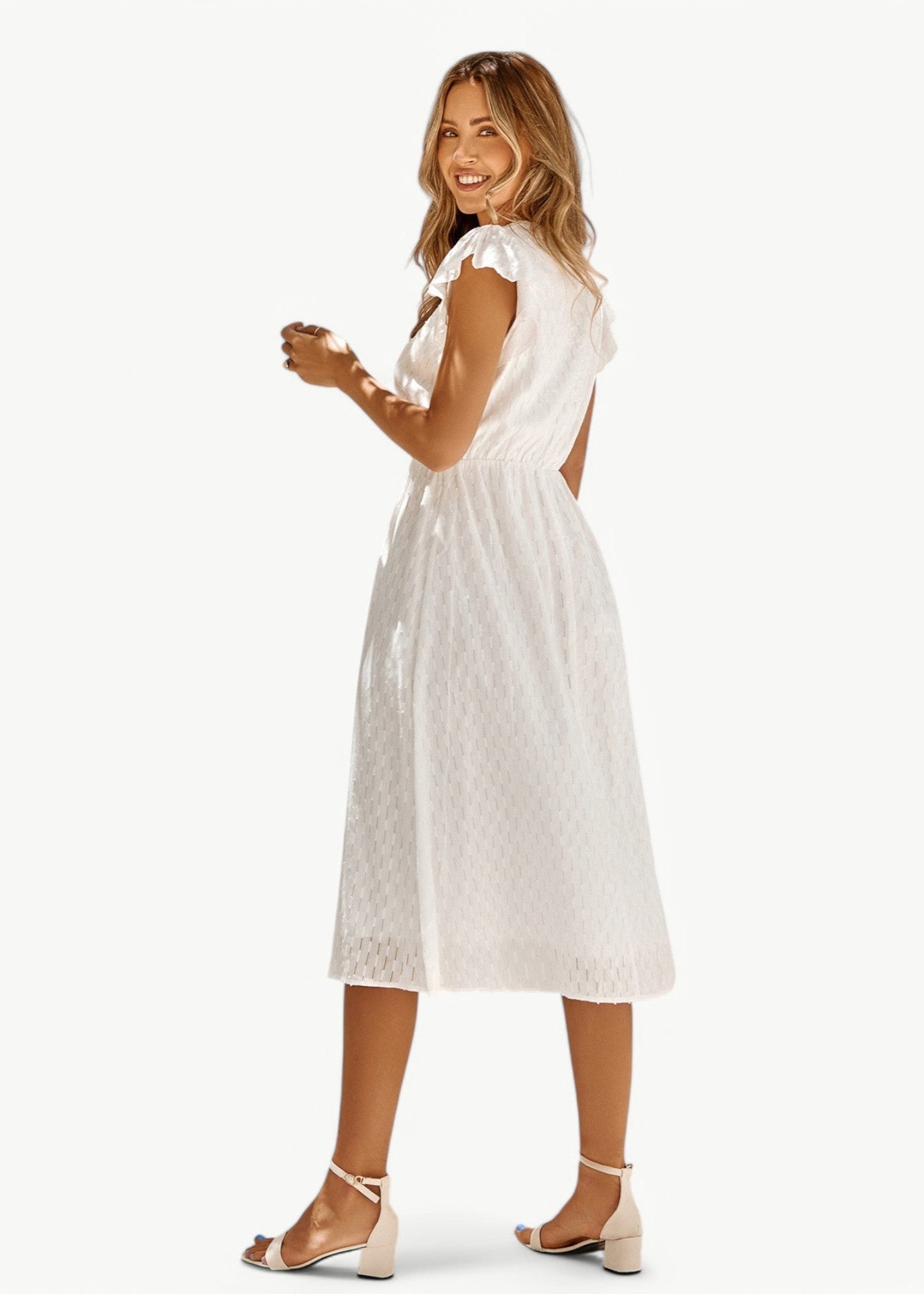 Violet – Kleid mit V-Ausschnitt und Rüschen