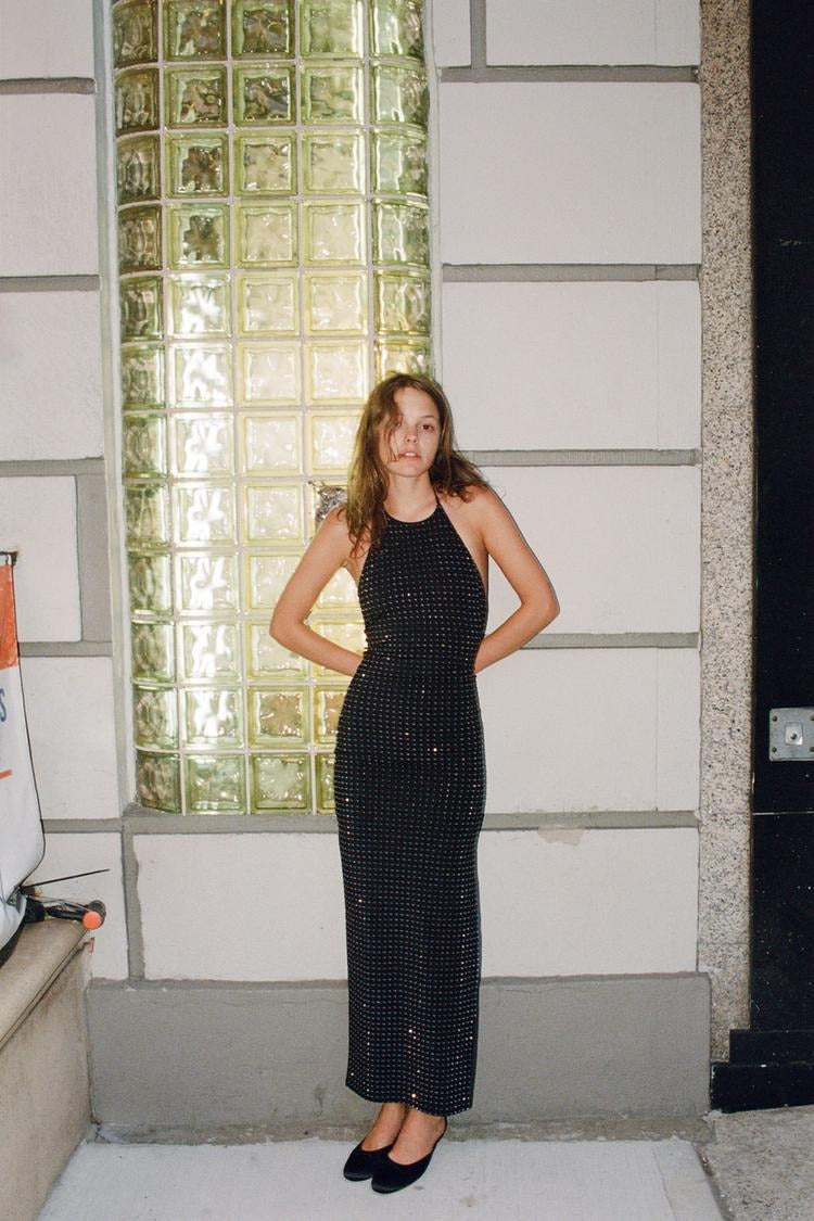 Halter™ | Elegantes Kleid mit Strasssteinen