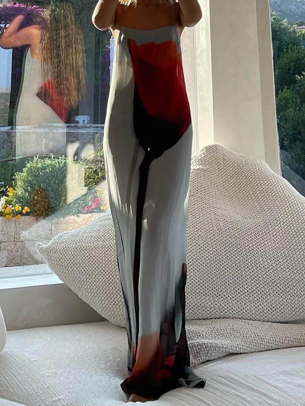 Maxikleid im H-Linien-Schnitt mit abstraktem Tulpenprint für den Urlaub