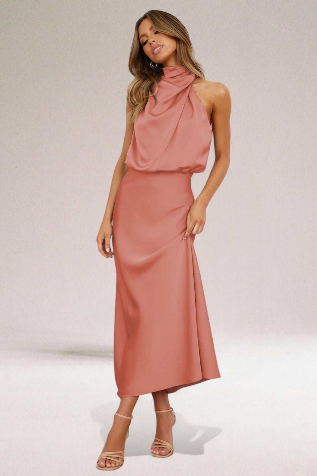 VALENTINA | Elegantes Satinkleid mit Raffinierten Details