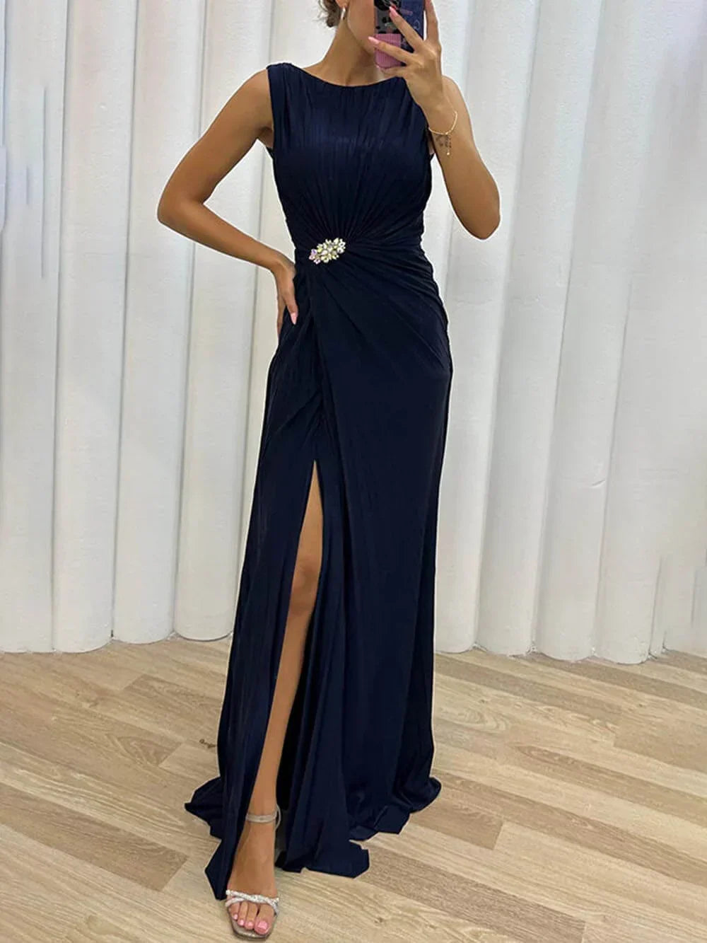 Davina - Plissiertes Maxikleid für den Abend