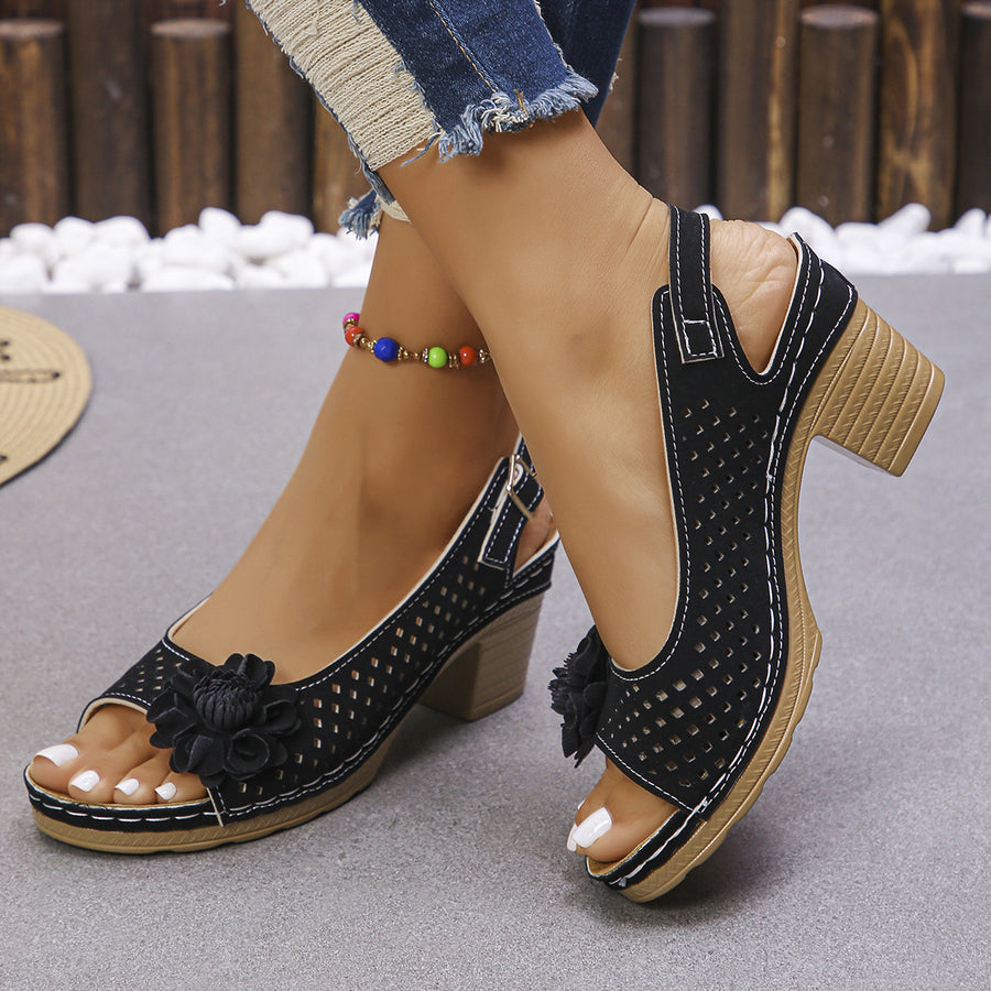 Kalani Schicke Blumensandalen