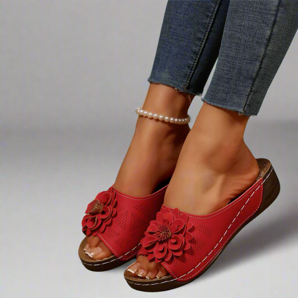 Kira™ | Elegante Keilabsatzsandalen für den Sommer