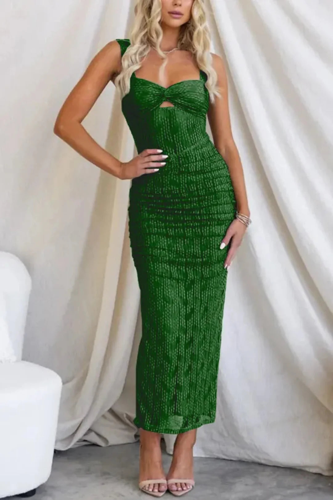Veronica – Maxikleid aus gerafftem Mesh zur Betonung der Figur