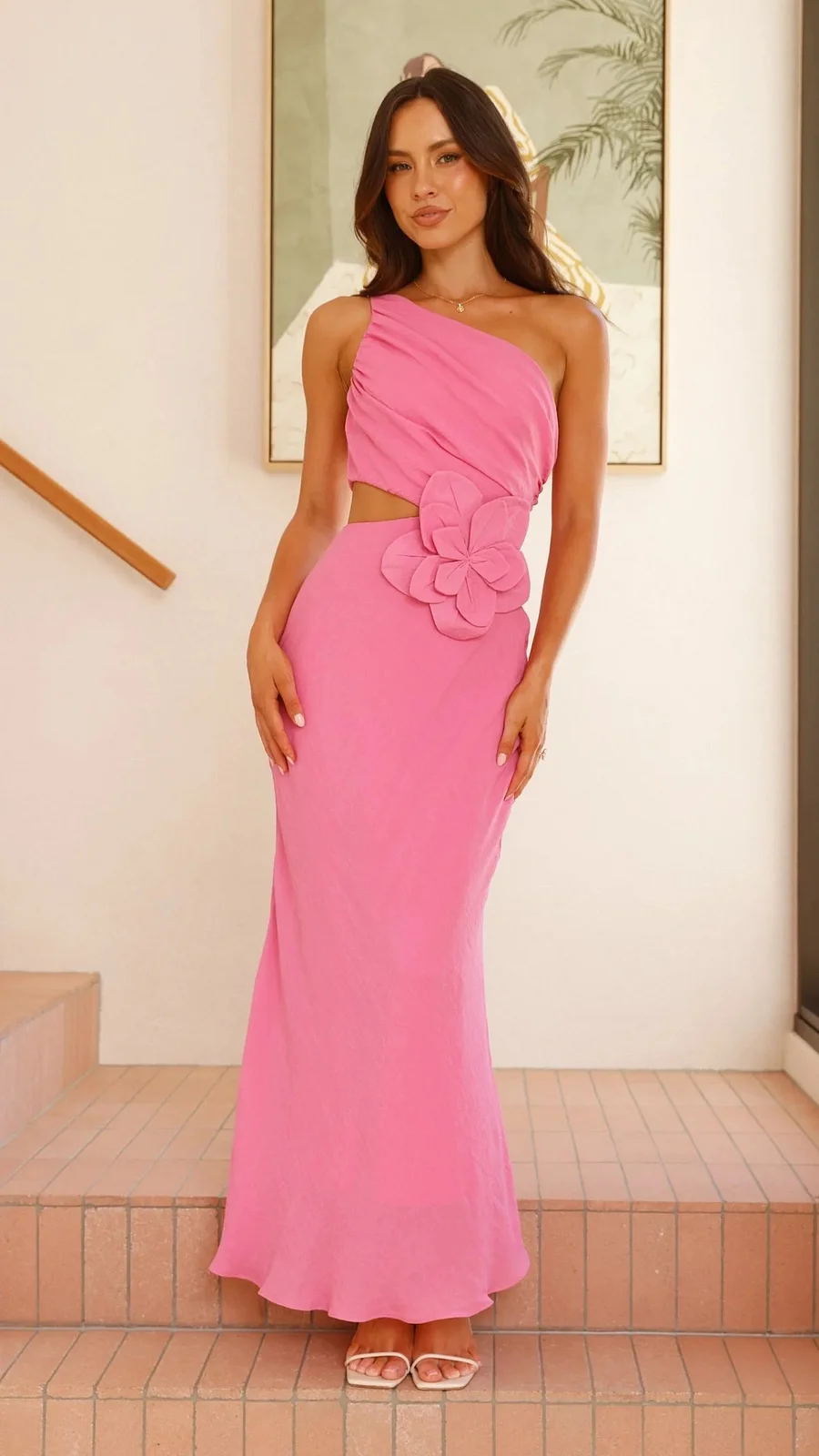Figurbetontes One-Shoulder-Maxikleid