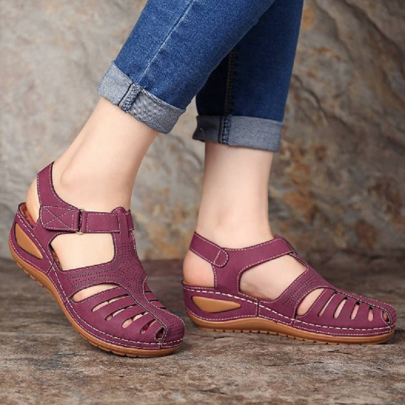 Mira | Bequeme Orthopädische Cut-Out Keilabsatz Sandale