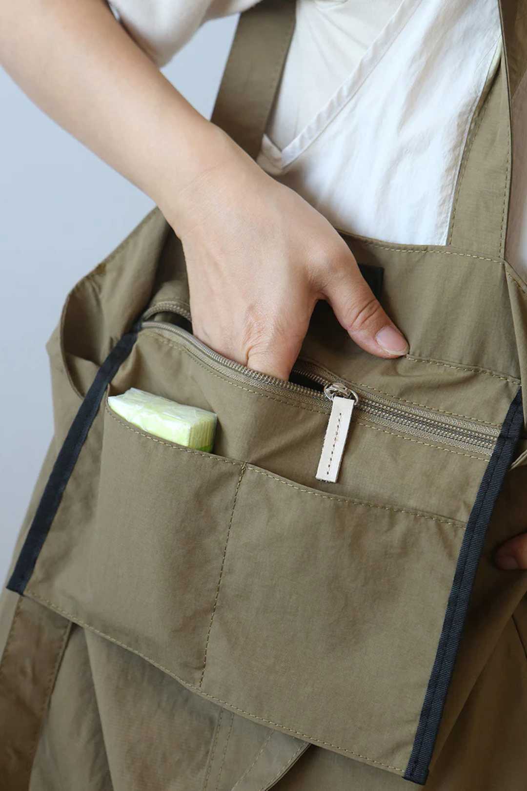Kris | Forager Tote Bag