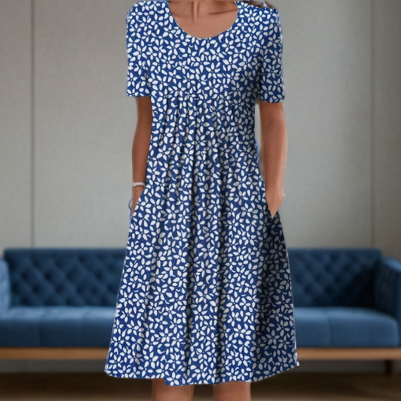 Weites Kleid mit Rundhalsausschnitt, Dreiviertelärmeln und bedrucktem Design