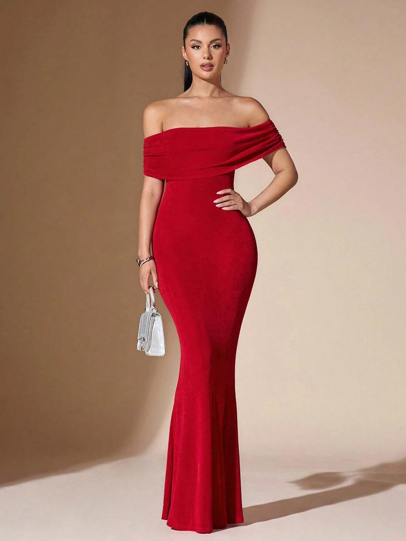 Julina™ | Schulterfreies Kleid