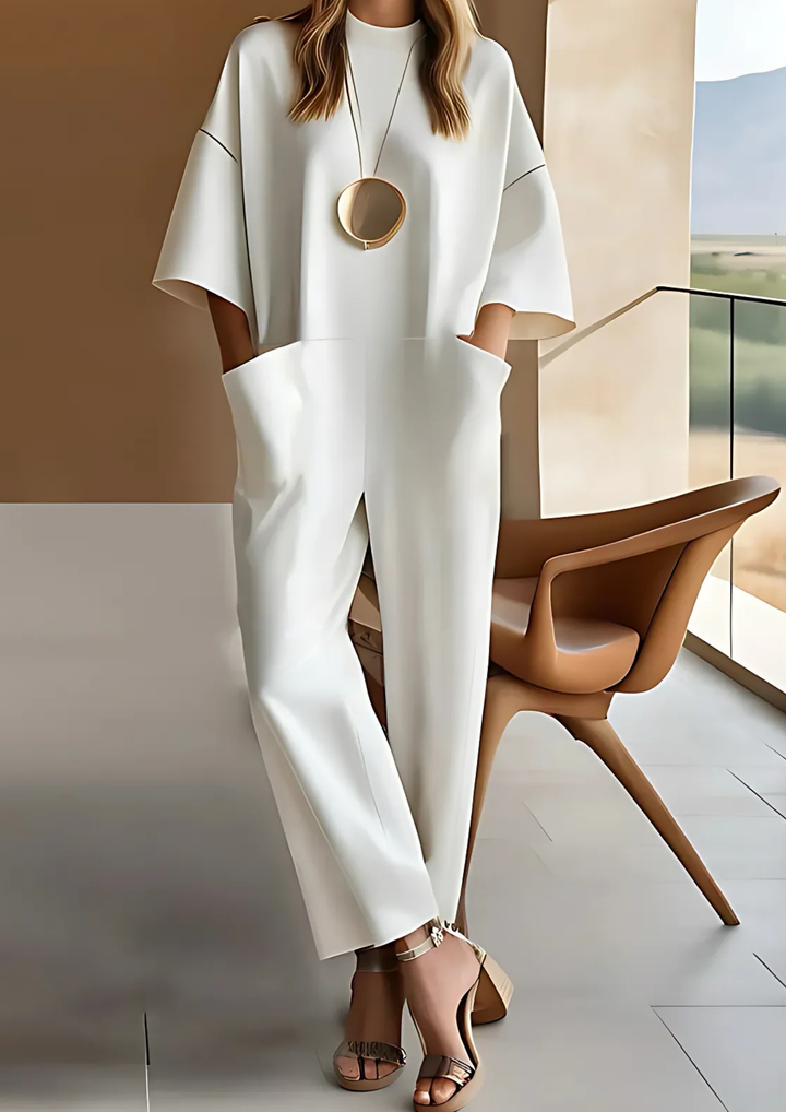 Elisse Eleganter Jumpsuit mit kurzen Ärmeln - Weiß