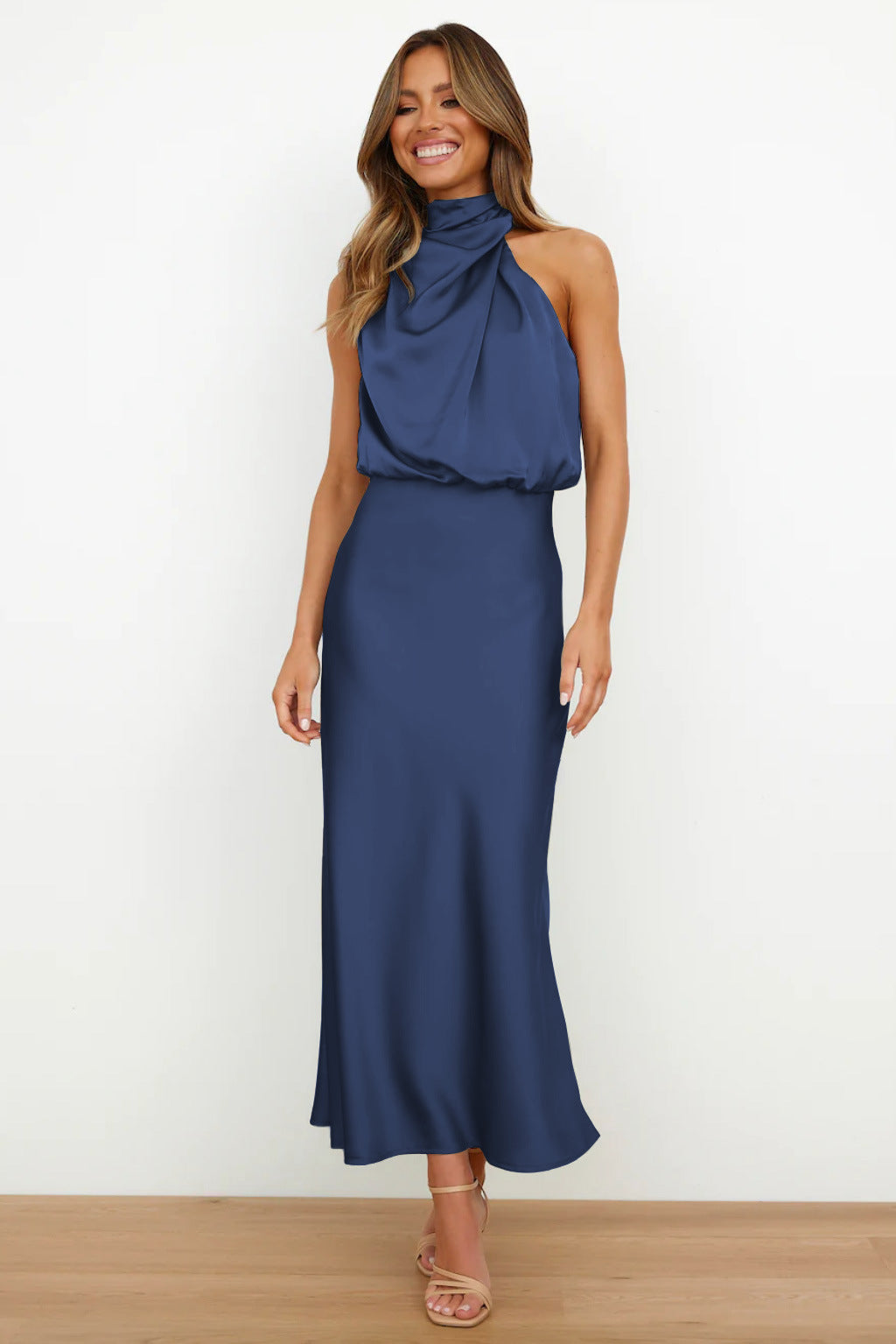 Elise | Elegantes Satin-Halterkleid – Anmutig & Schick