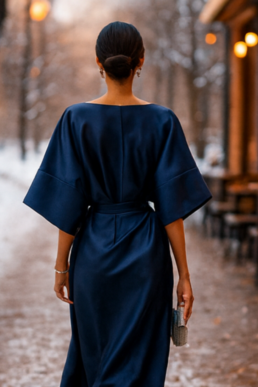Anne Langes Abendkleid - Marineblau