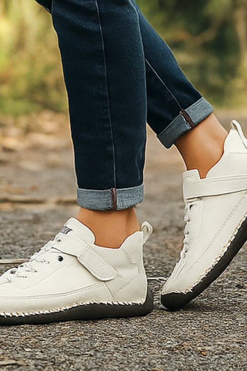 Aleera Sneakers - Weiß (Schwarz Sohle)