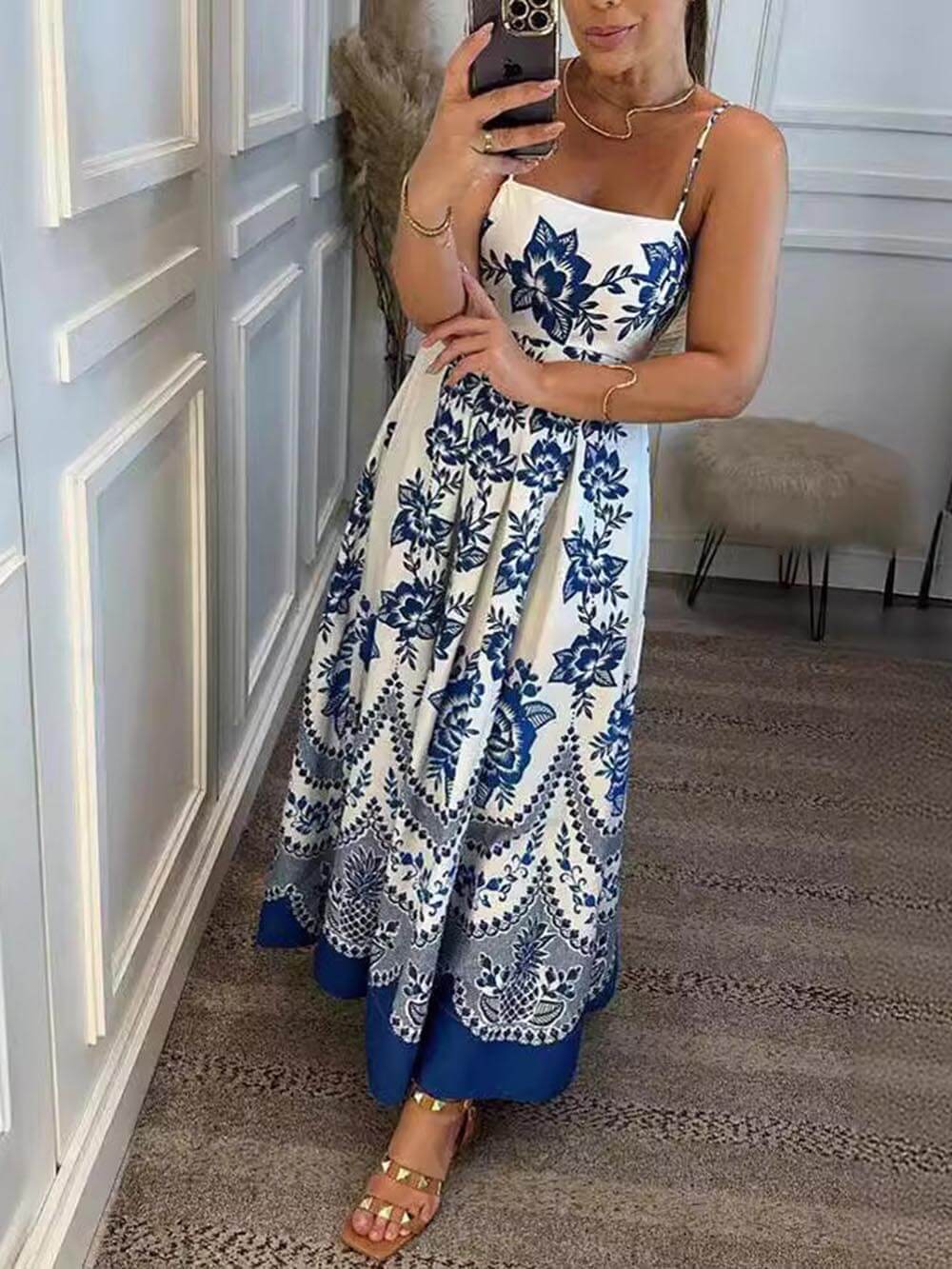 Ethnisch bedrucktes Midi-Kleid mit floralem Muster, gerafftem Rückenteil und lockerem Schnitt