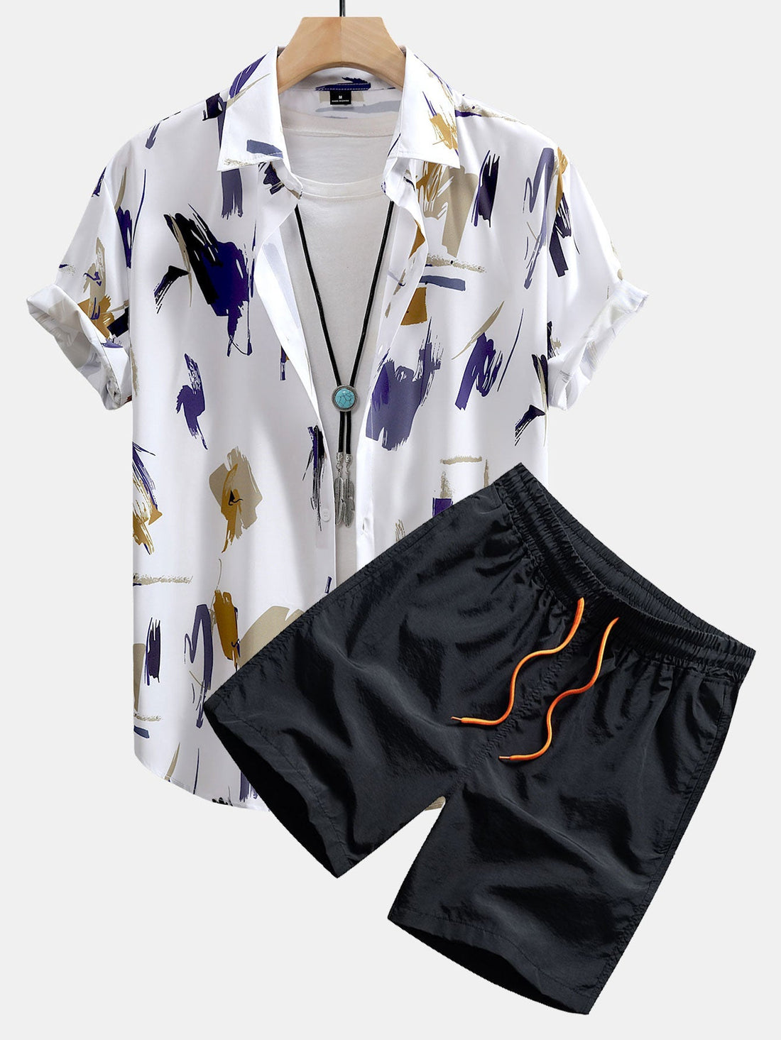 Hemd mit Pinselstrichmuster und Badehose mit Knopfleiste