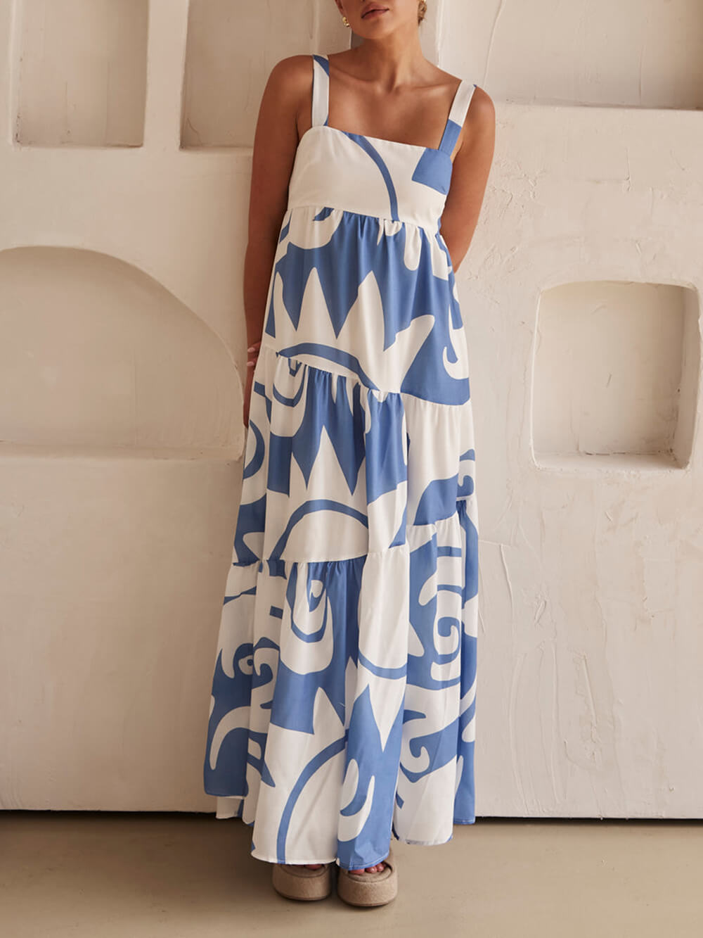 Bezauberndes Maxi-Kleid mit geometrischem Muster