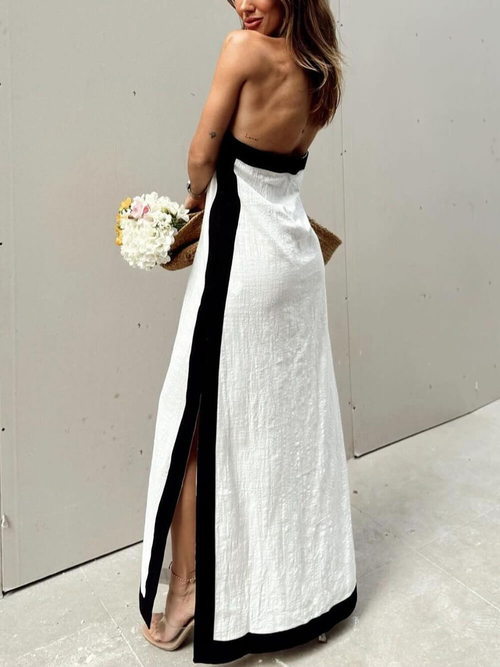 Halterneck Maxikleid mit Schlitz und Colorblock-Design
