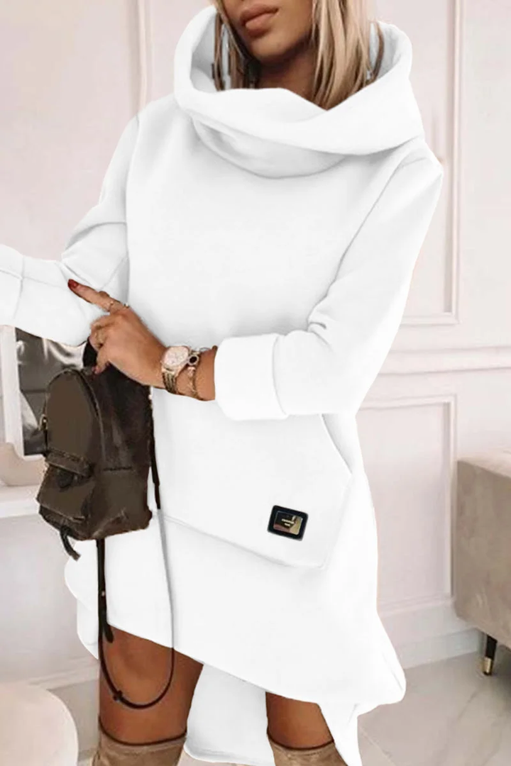 Stylisches Kleid mit Patchwork und Wasserfallausschnitt