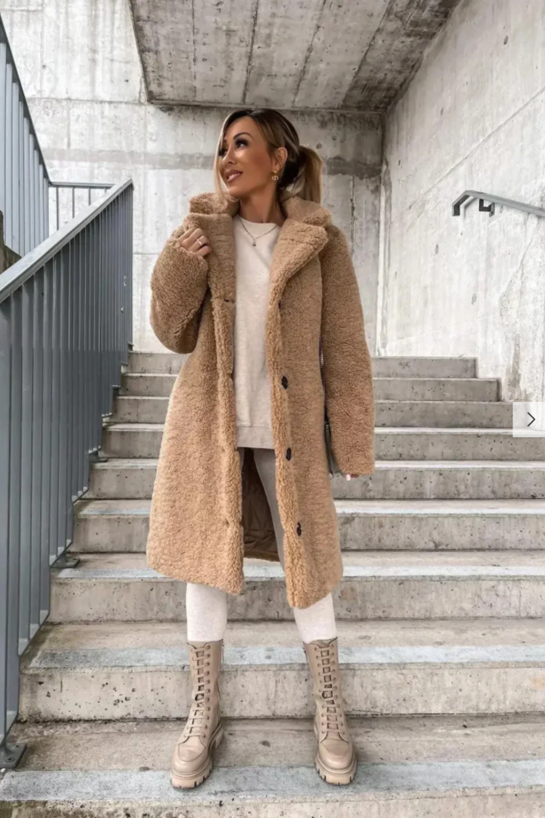 Jess Teddy Mantel - Khaki