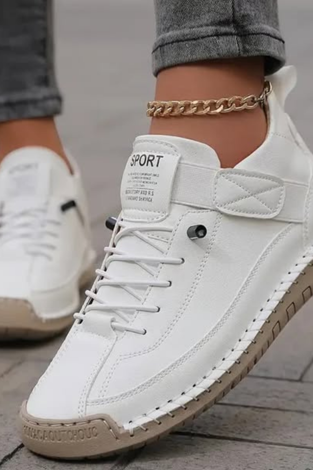 Aleera Sneakers - Weiß (Grau Sohle)