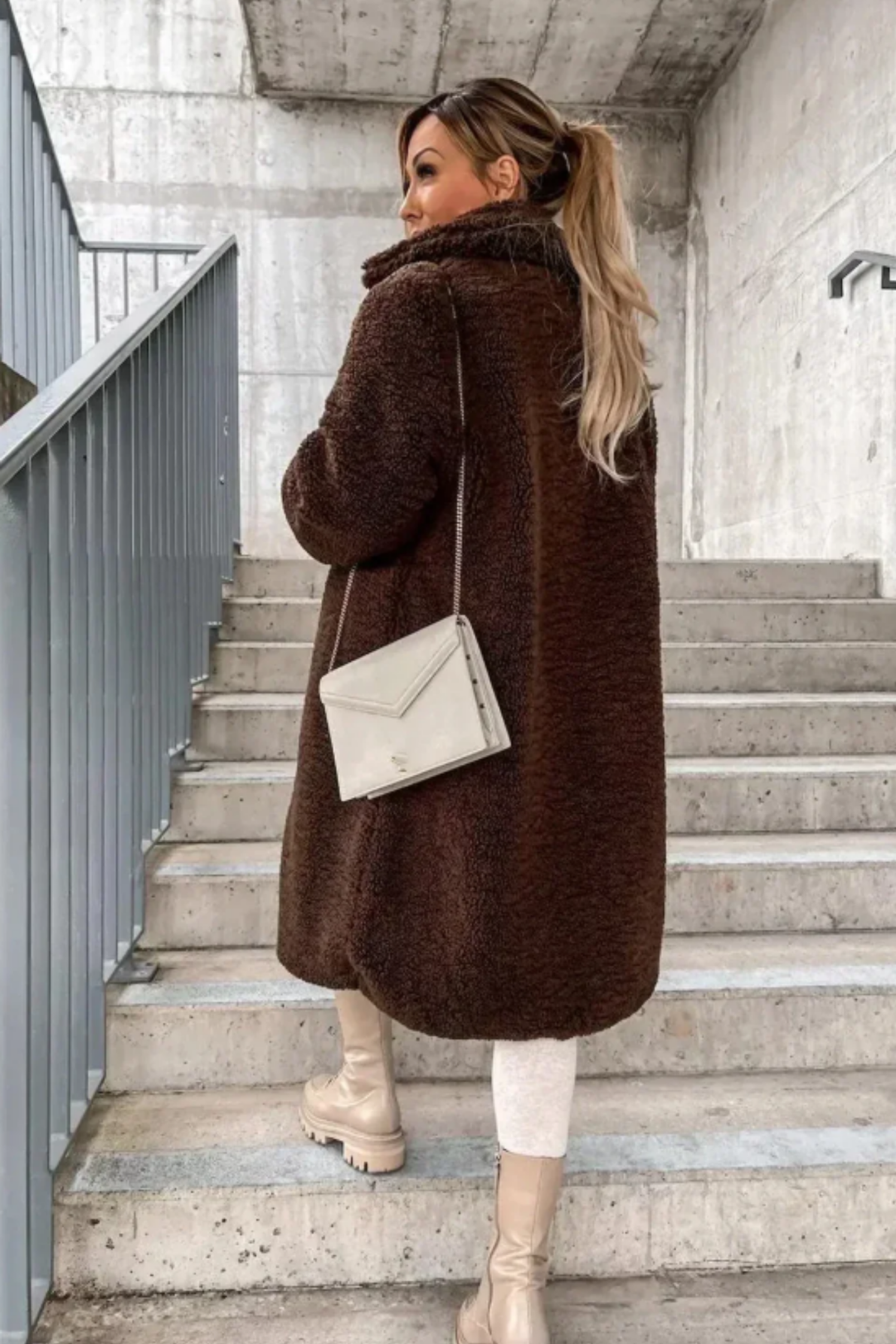 Jess Teddy Mantel - Dunkelbraun