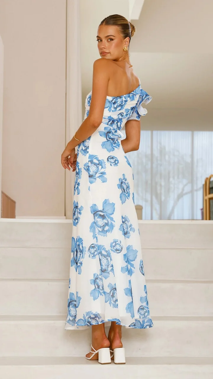 Rosa trägerloses Kleid mit Rüschen