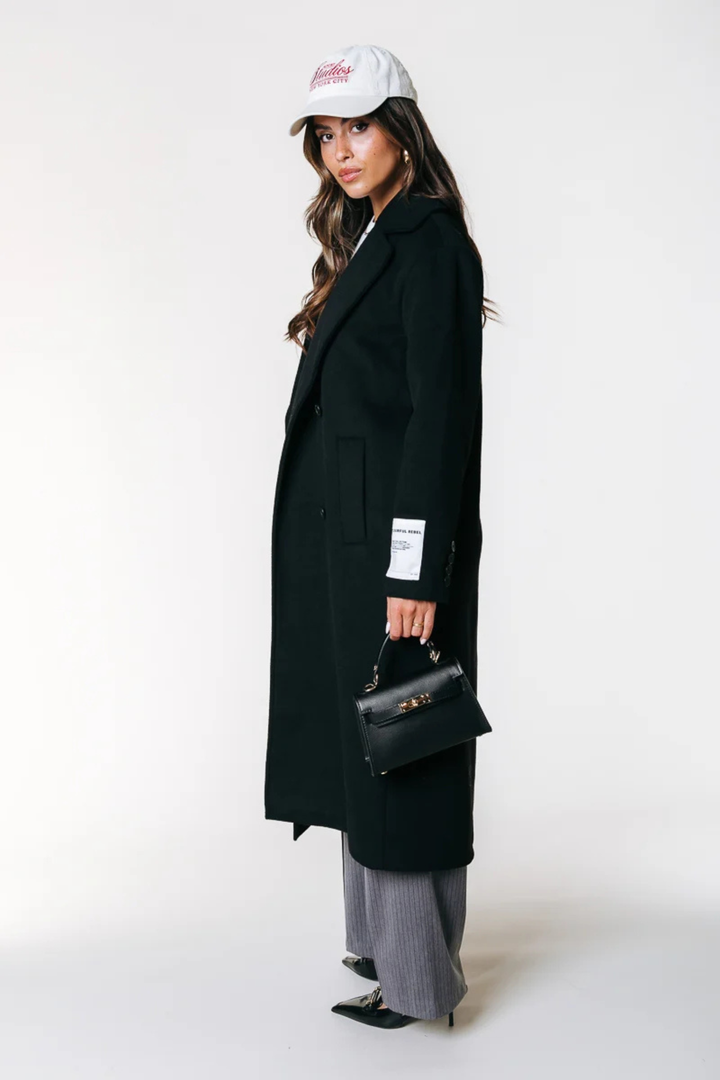 Vania | Wollmantel in klassischer Länge