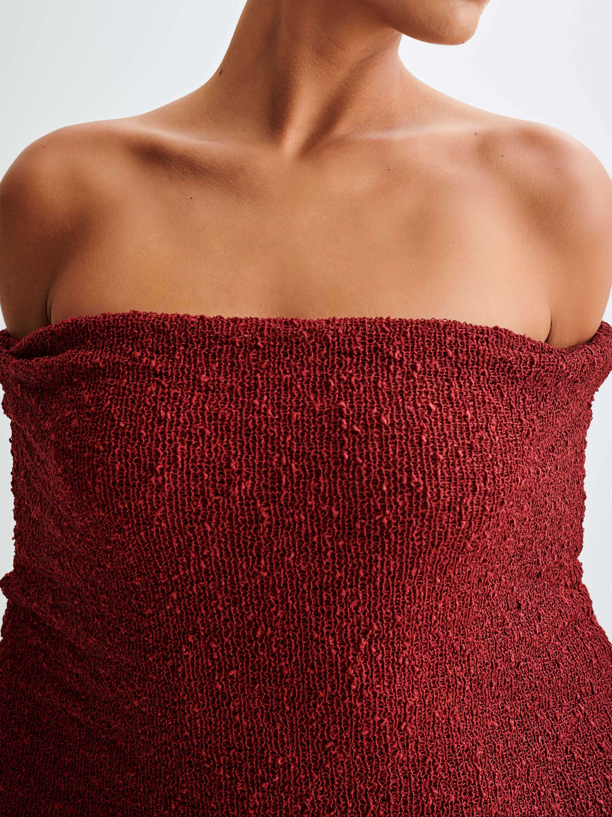 Kenvira™ | Schulterfreies Kleid