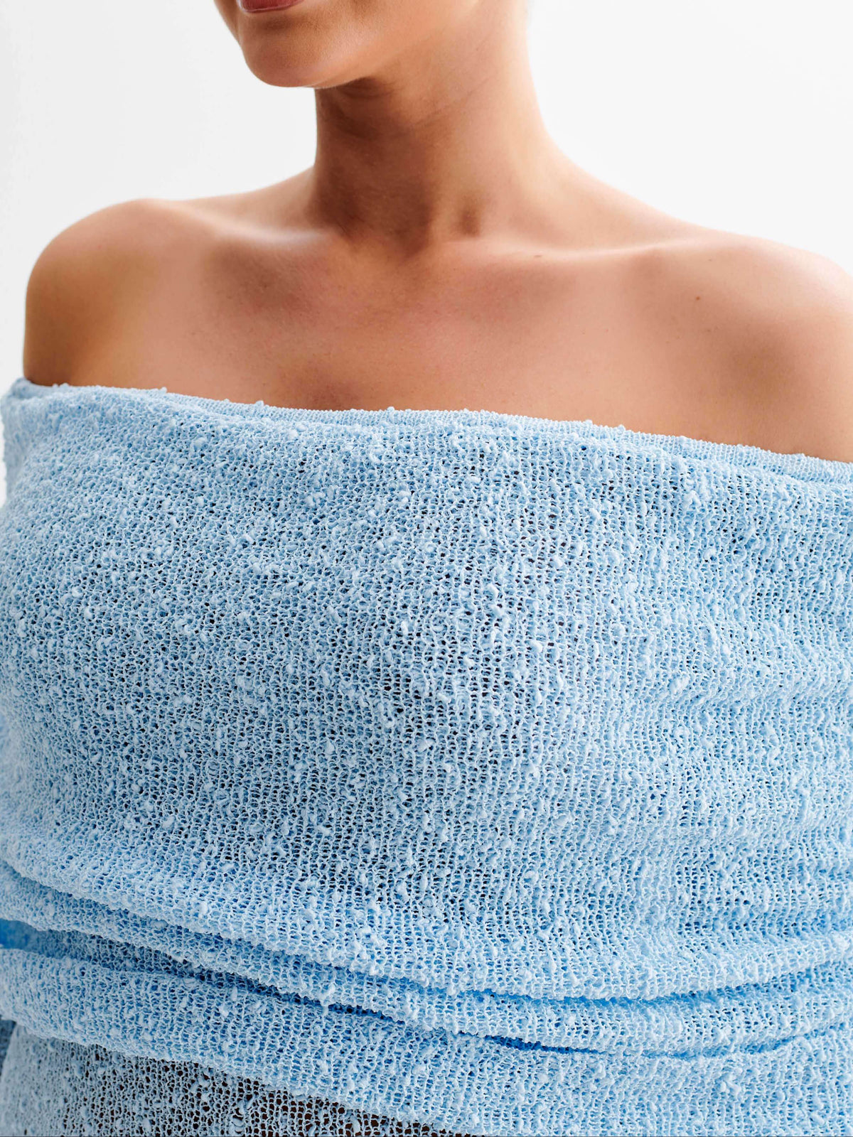 Kenvira™ | Schulterfreies Kleid