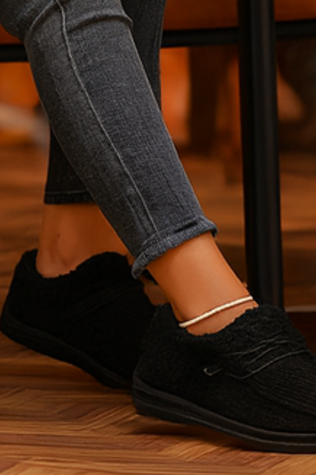 Winnie Warme Teddy Slippers - Schwarz