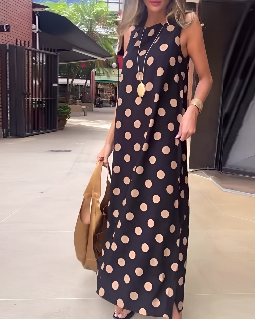 Roxane | Gepunktetes Maxikleid mit Schlitz