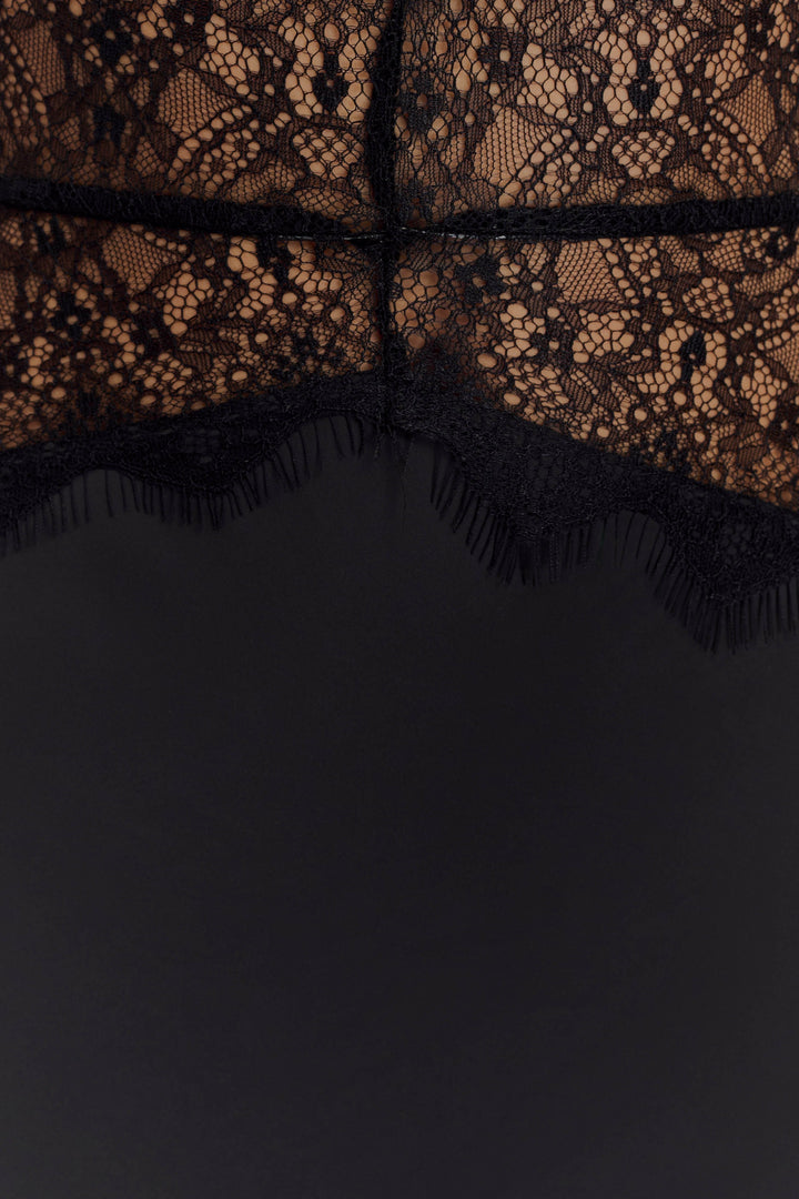 Velina™ | Traumhaftes Kleid aus Spitze und Satin