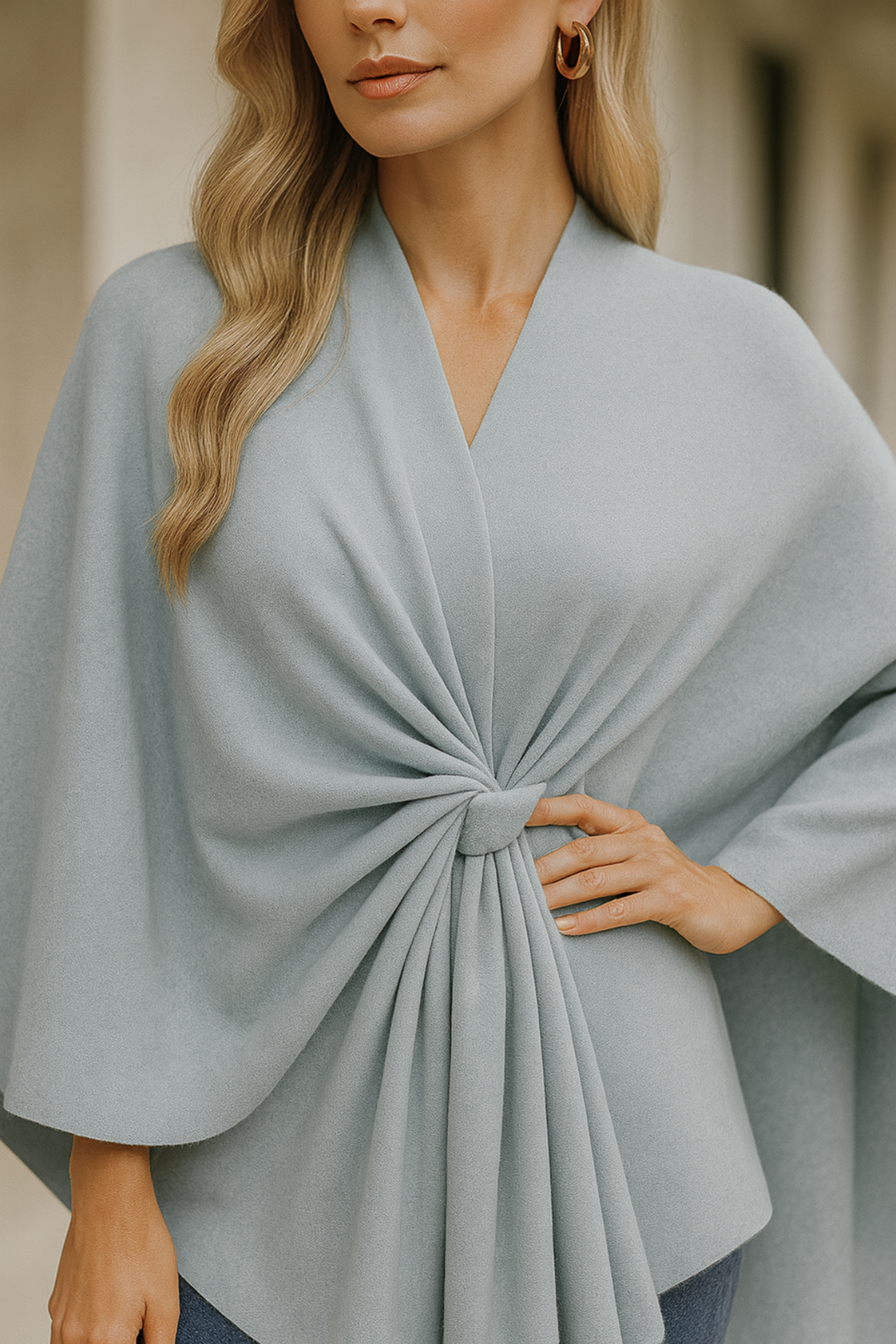 Yvonne | Eleganter Draped-Poncho