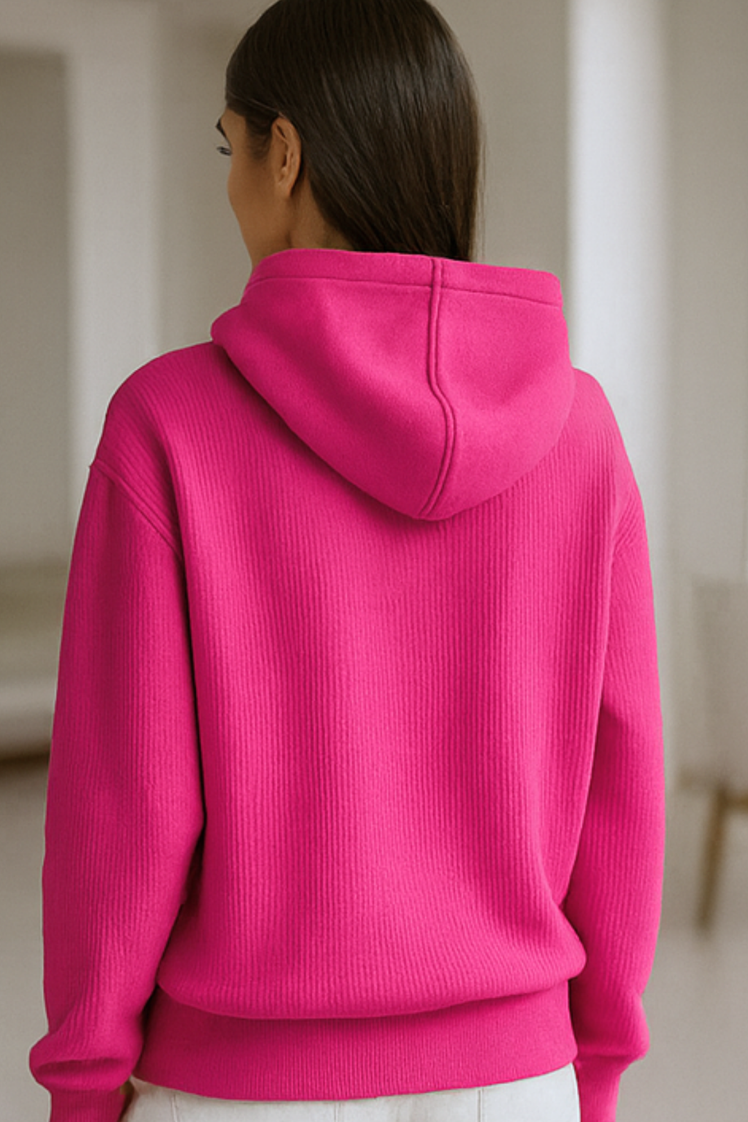Briana | Sweater mit Brustkrebs-Schleife