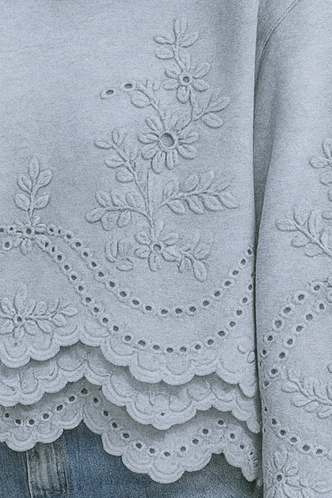 Lucia | Jumper mit Spitzen-Details