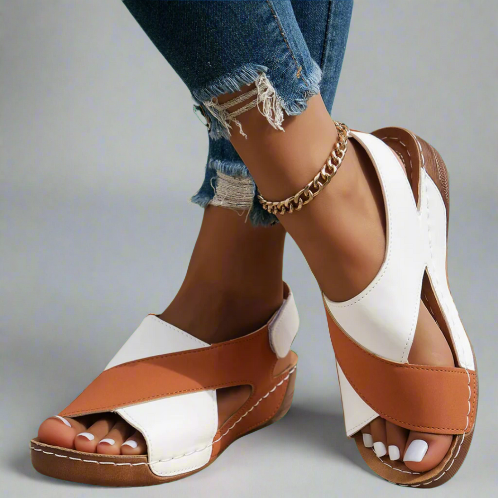 Eila | Handgefertigte Wedgesandalen aus Premium-Material