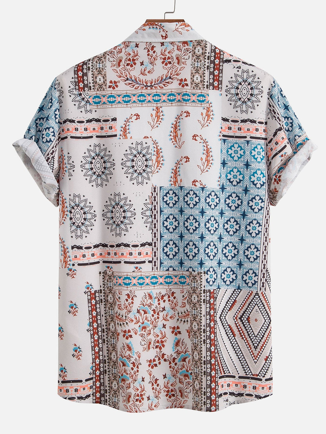 Hemd mit Schalprint und Badehose mit Knopfleiste