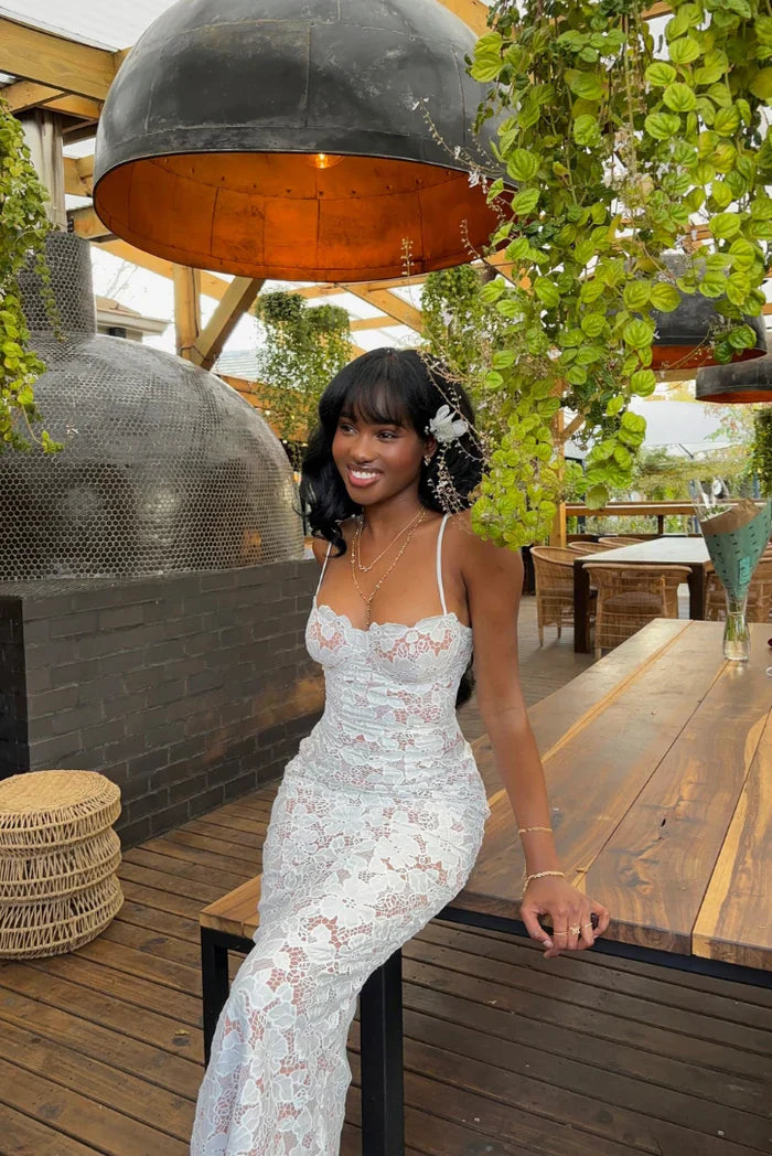 Polly | Spitzen-Maxikleid