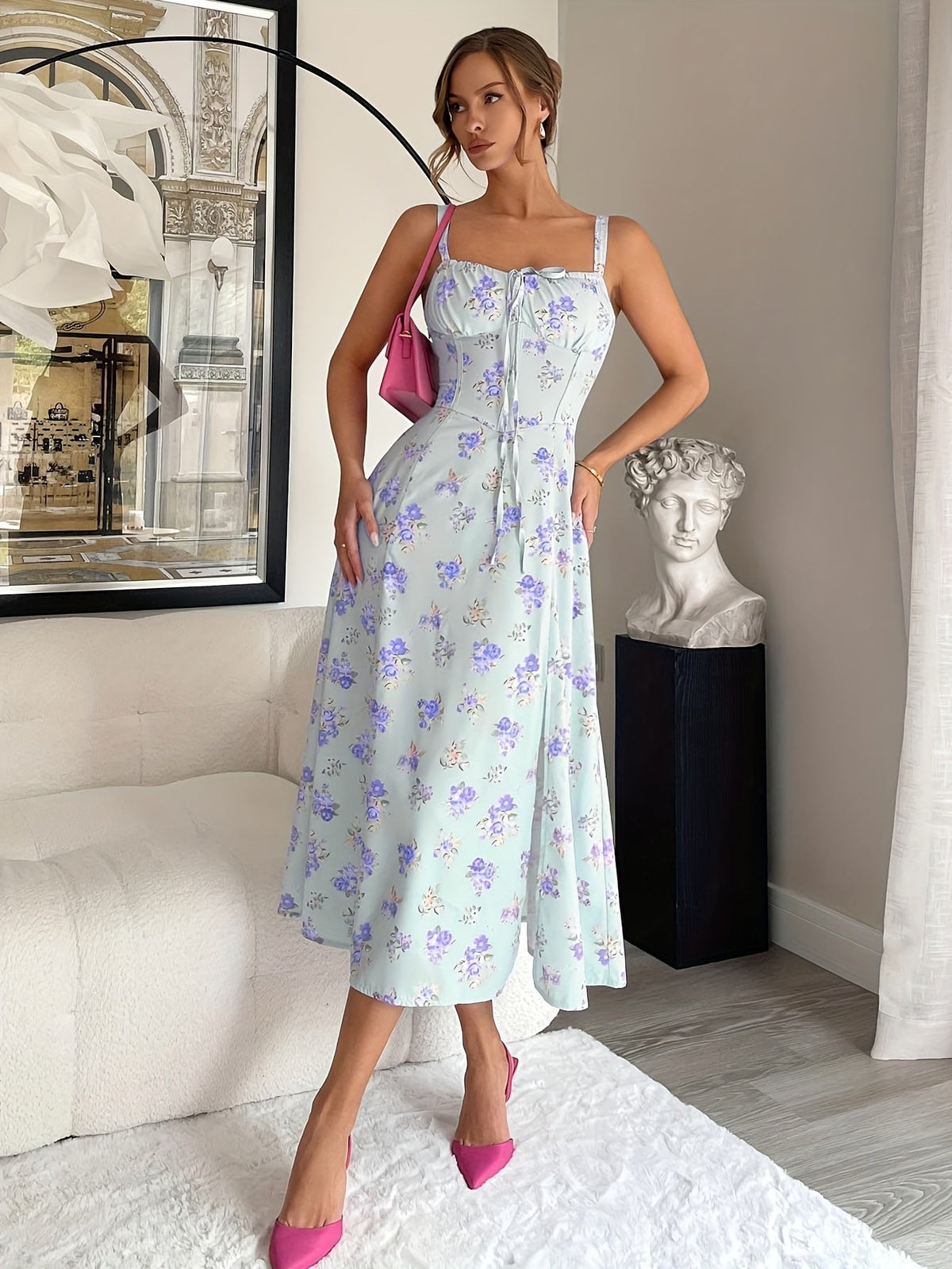 Luna Bloom Midi-Kleid mit offenem Rücken