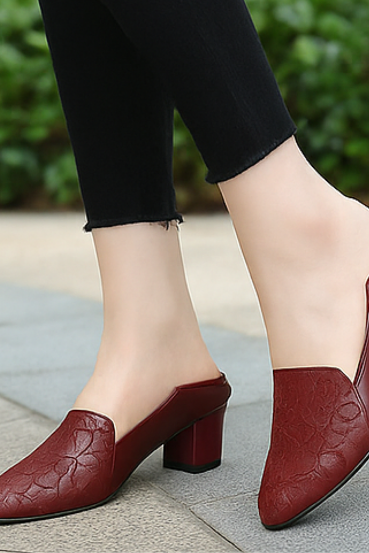 Marlene Pumps aus veganem Leder - Rot