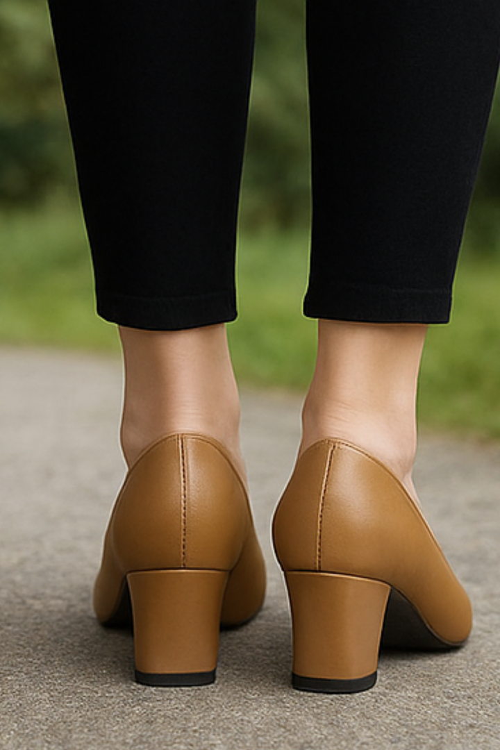 Marlene Pumps aus veganem Leder - Braun