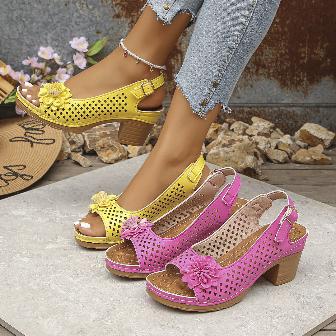 Kalani™ | Schicke Blumensandalen