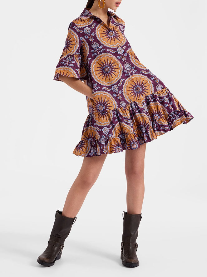 Mini Kleid mit abgestufter Taille