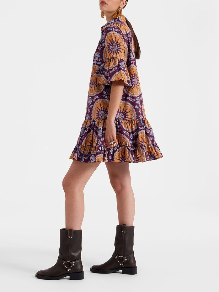 Mini Kleid mit abgestufter Taille