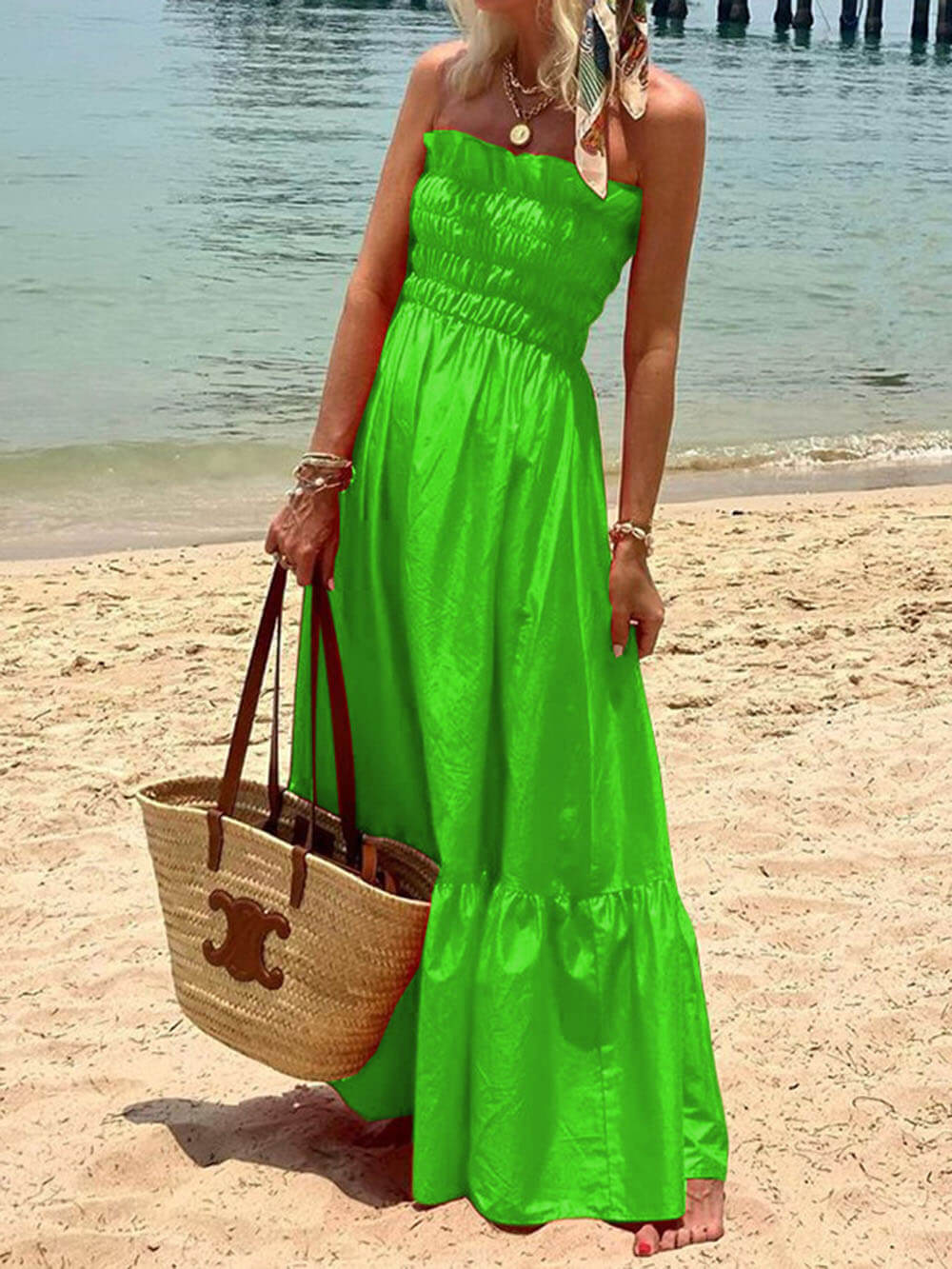Off-Shoulder Smocked Bust Urlaub Maxikleid
