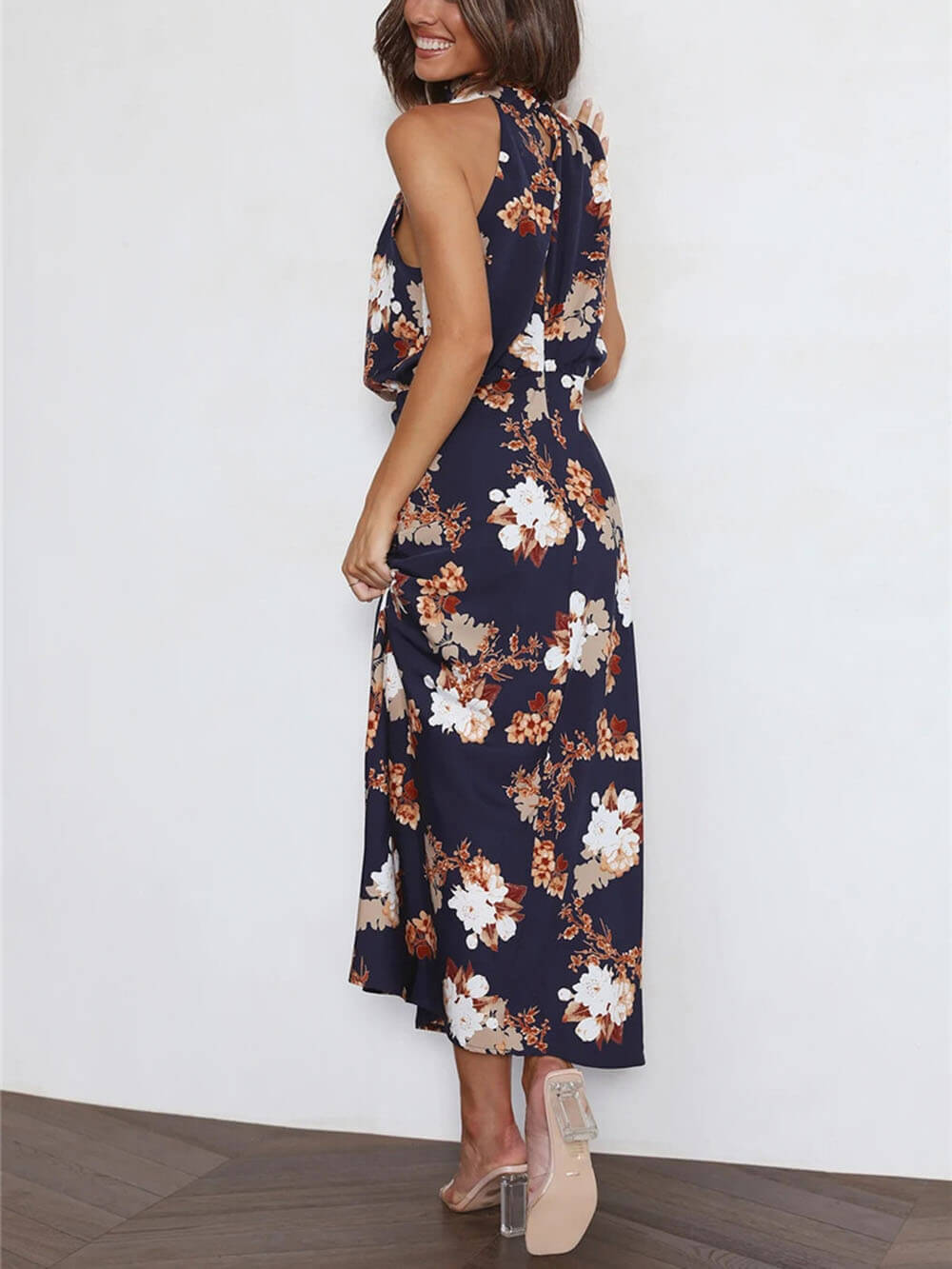 Maxikleid mit Neckholder, floralem Muster und elastischer Taille