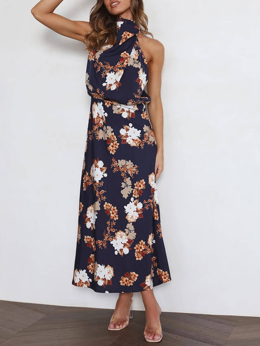 Maxikleid mit Neckholder, floralem Muster und elastischer Taille