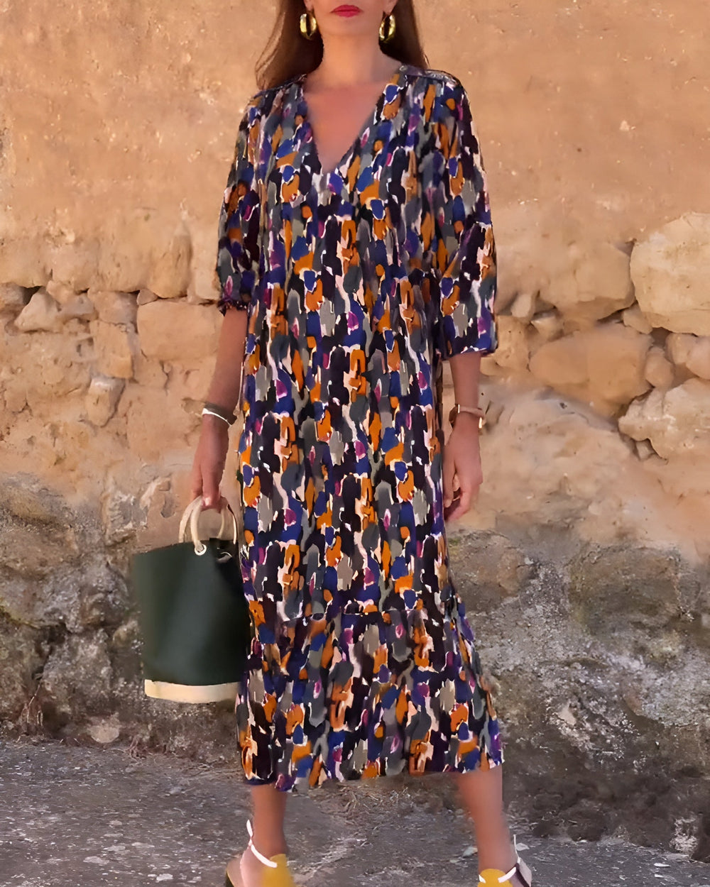 Nathalie | Kleid mit V-Ausschnitt und Retro-Print