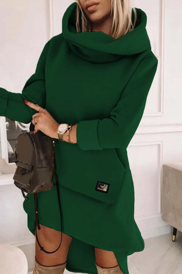 Stylisches Kleid mit Patchwork und Wasserfallausschnitt