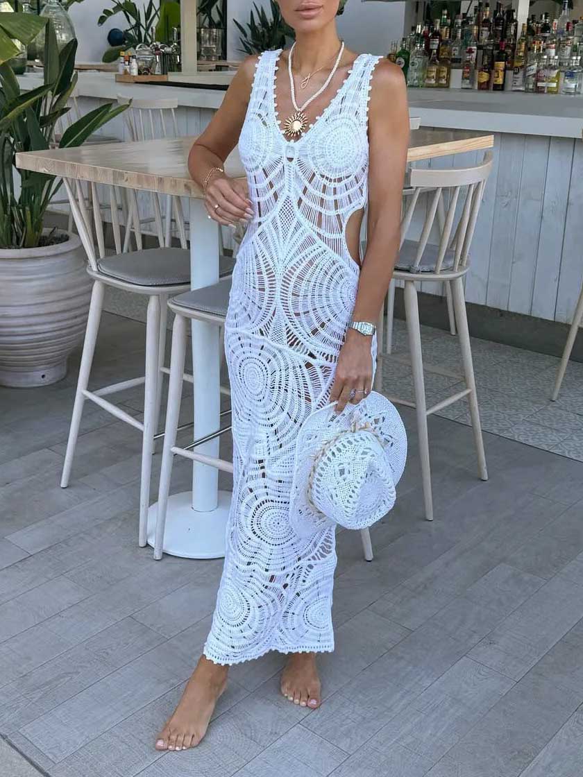 Strandkleid mit V-Ausschnitt, figurbetont, sexy Midi-Länge und Aussparungen